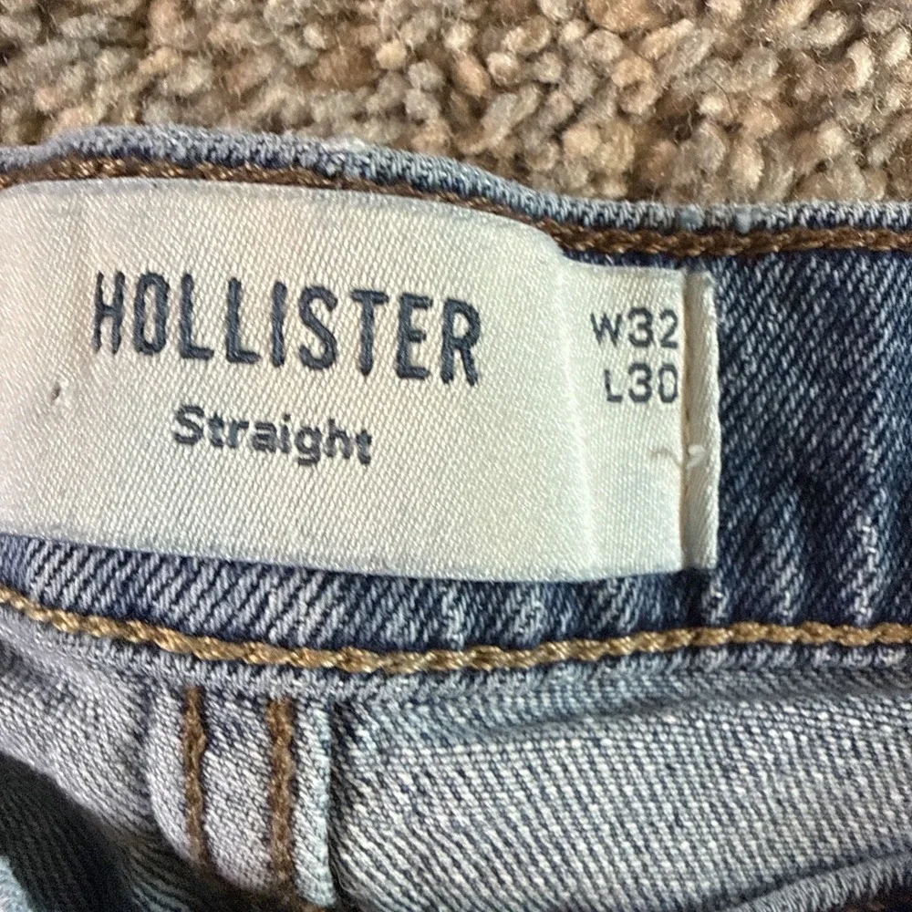 Hollister Men's Straight Leg Jeans Medium Wash Denim Size 32x30